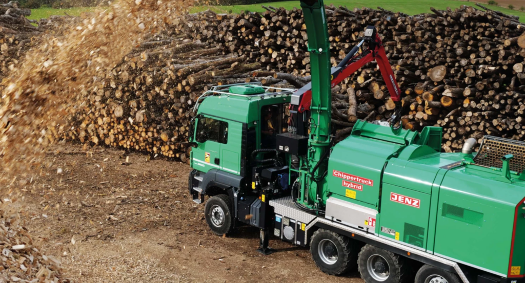 JENZ Chippertruck hybrid chipper