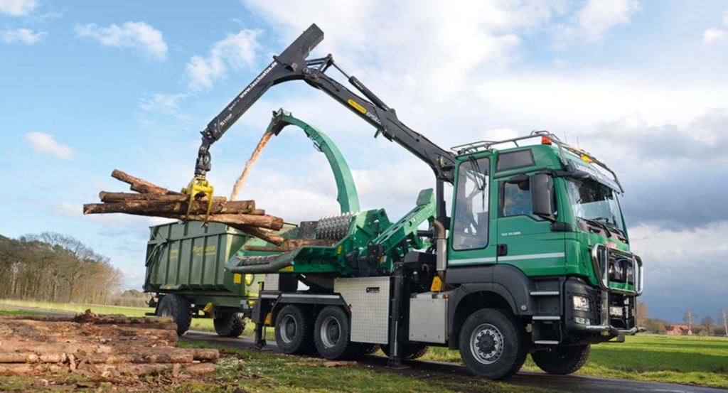 Jenz HEM 583 R Truck Chippertruck