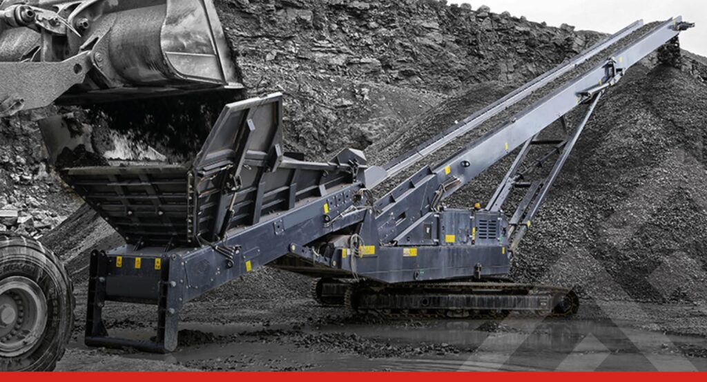 Finlay TF-75L, alimentateur orbital avec rotation à 360° pour chargement, tamponnage et stockage de matériaux en vrac jusqu’à 600 tonnes par heure.
